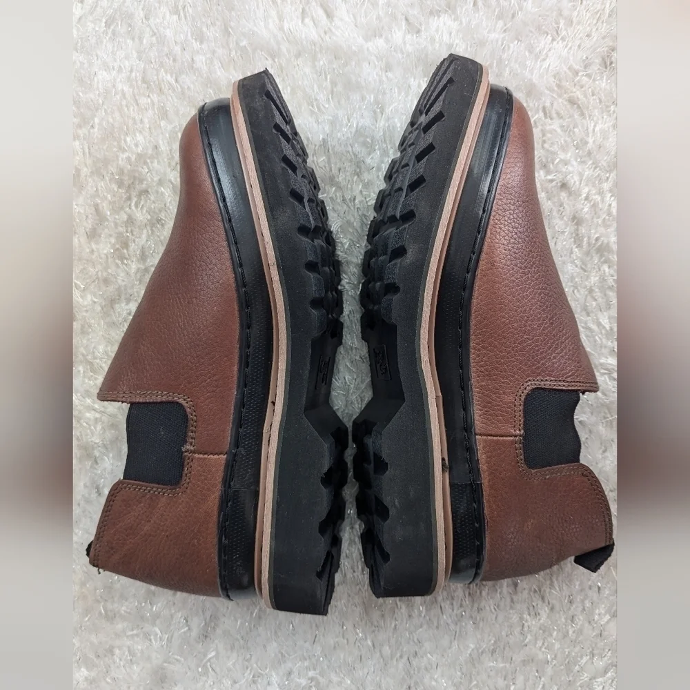 Western Chief Mans Work Shoes Boots Leather Comfort Slip-On Casual Size 9